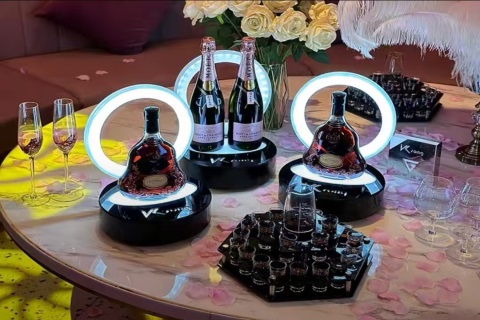 西宁悦汇夜场招聘礼仪模特,高职高薪职场机遇速来把握